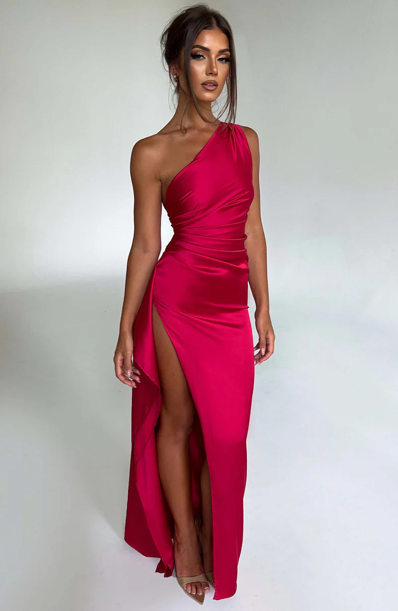 Robe rouge fendue dos nu sexy - Élégance et audace pour vos soirées ozerozgpt