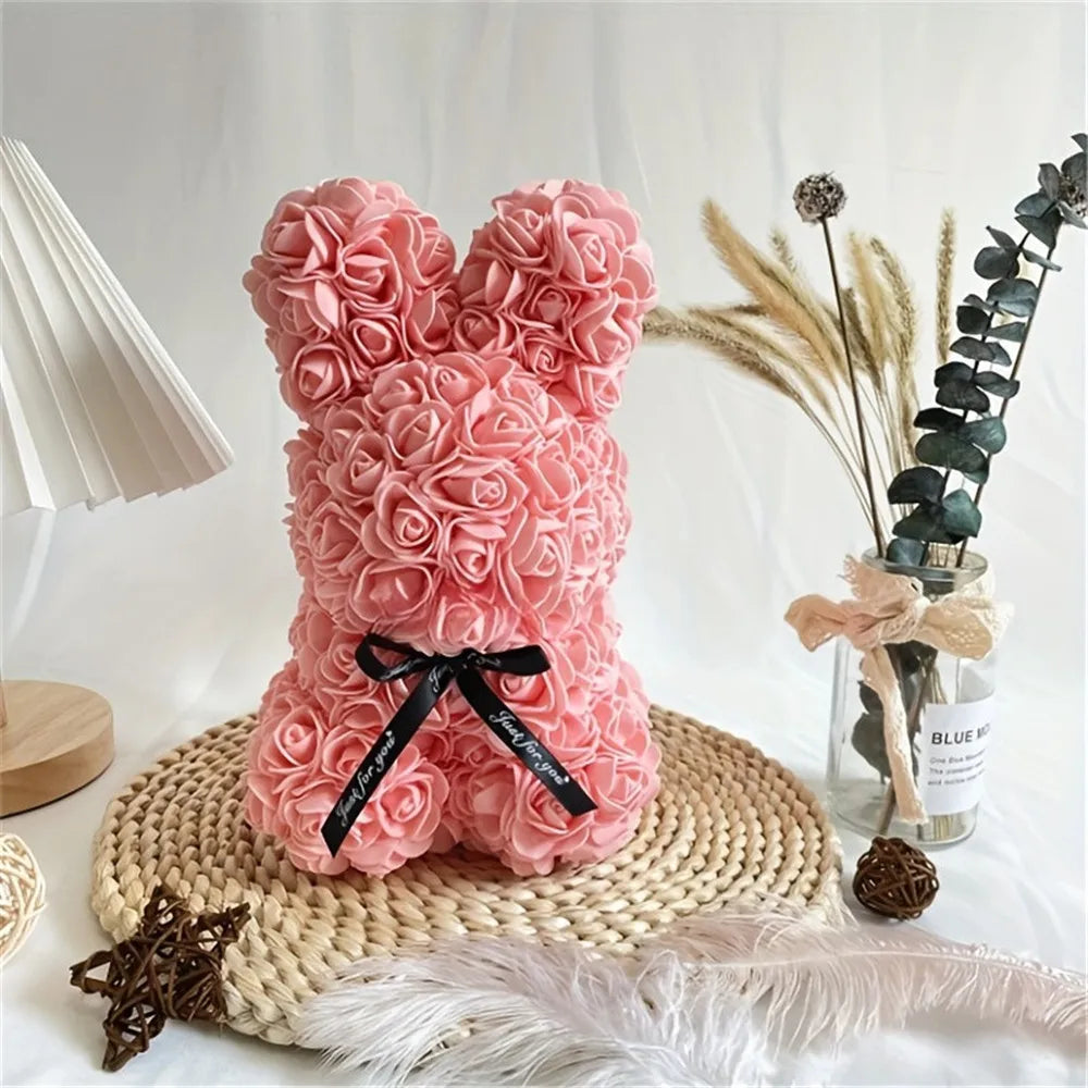 Lapin en rose : décoration festive en fleurs artificielles Ozeroz
