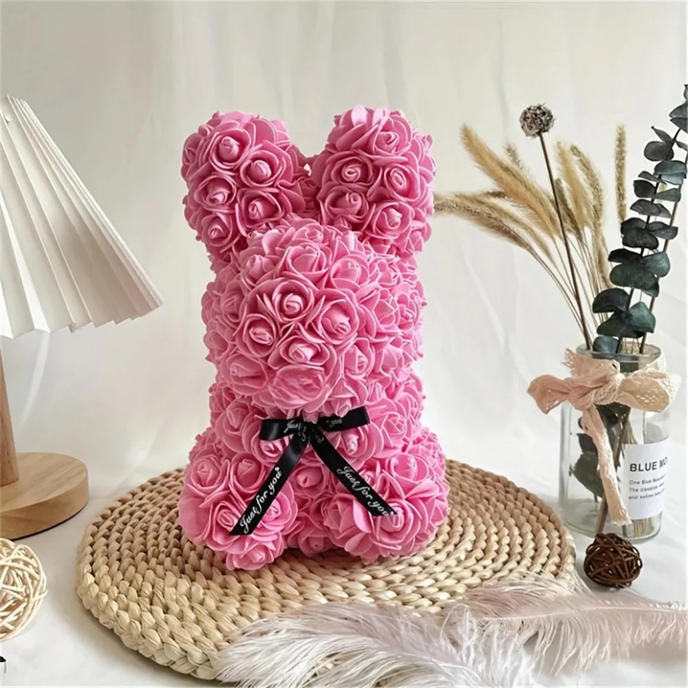 Lapin en rose : décoration festive en fleurs artificielles Ozeroz