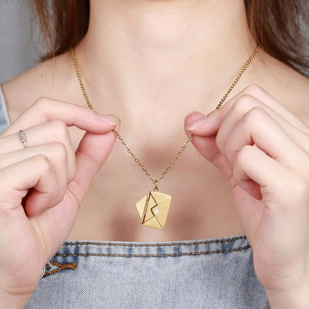 Collier Enveloppe Message Chris