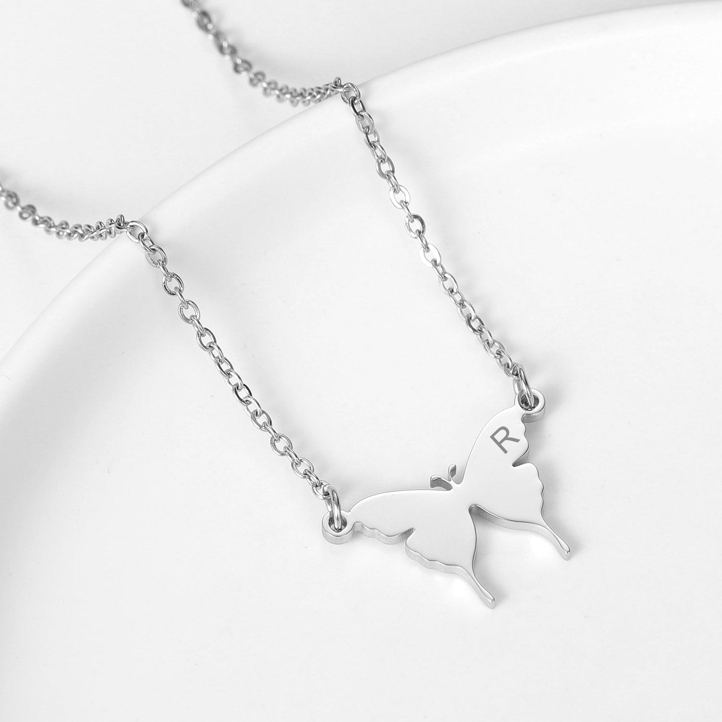 Collier Papillon Initiale Chris