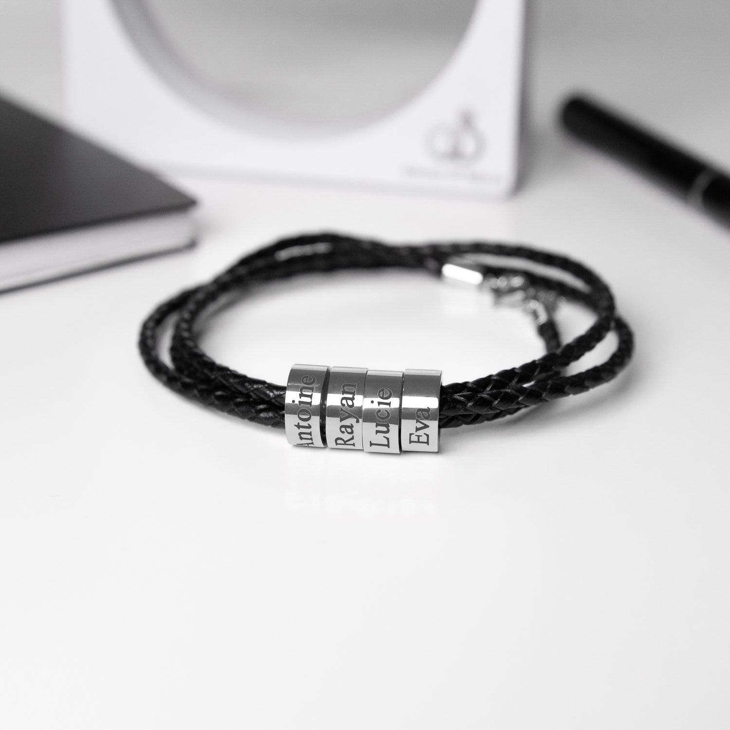Bracelet Tressé Avec 1 à 4 Perles Et Gravure Prénom Chris
