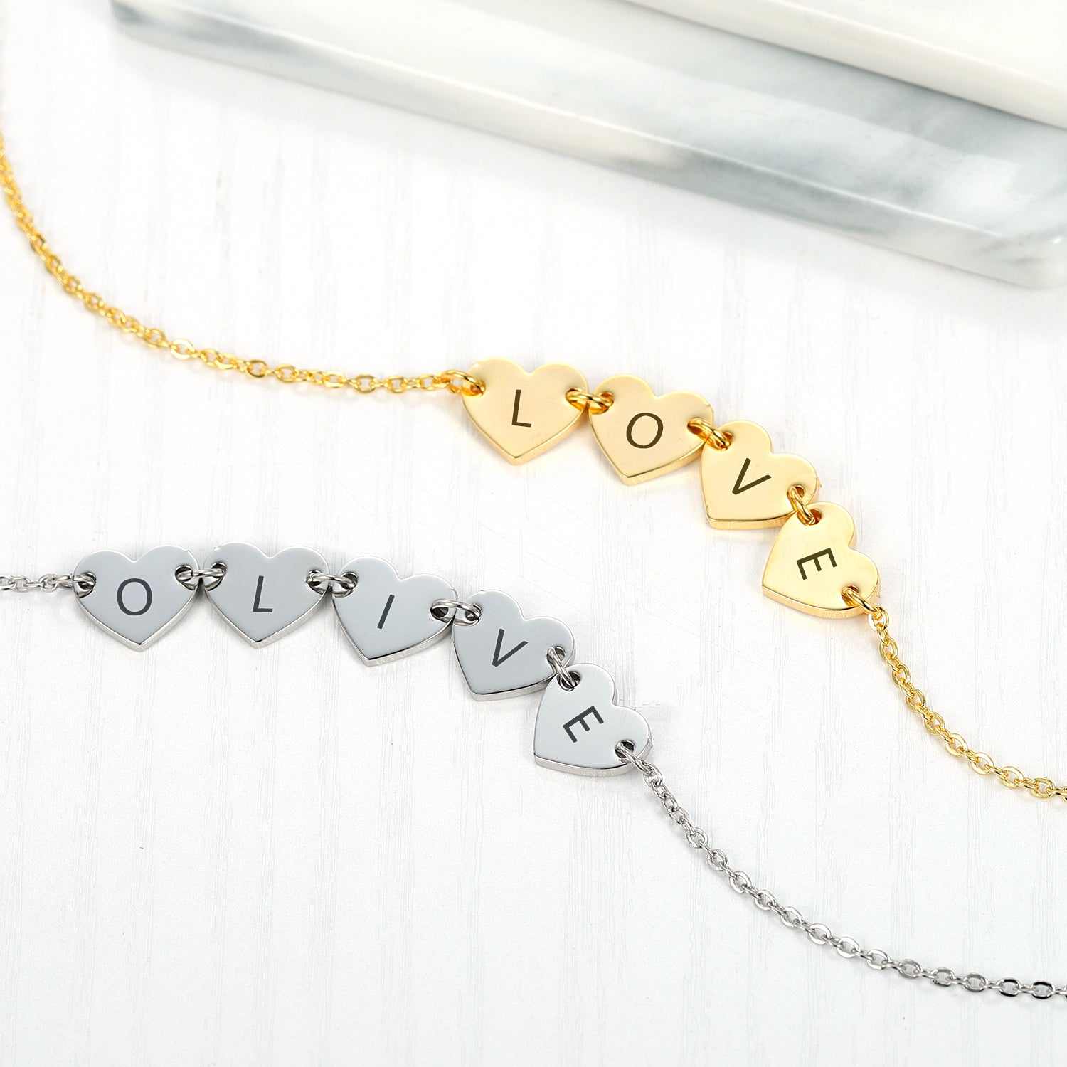 Collier Initiale Coeur Personnalisé - 1 à 8 Initiales Chris