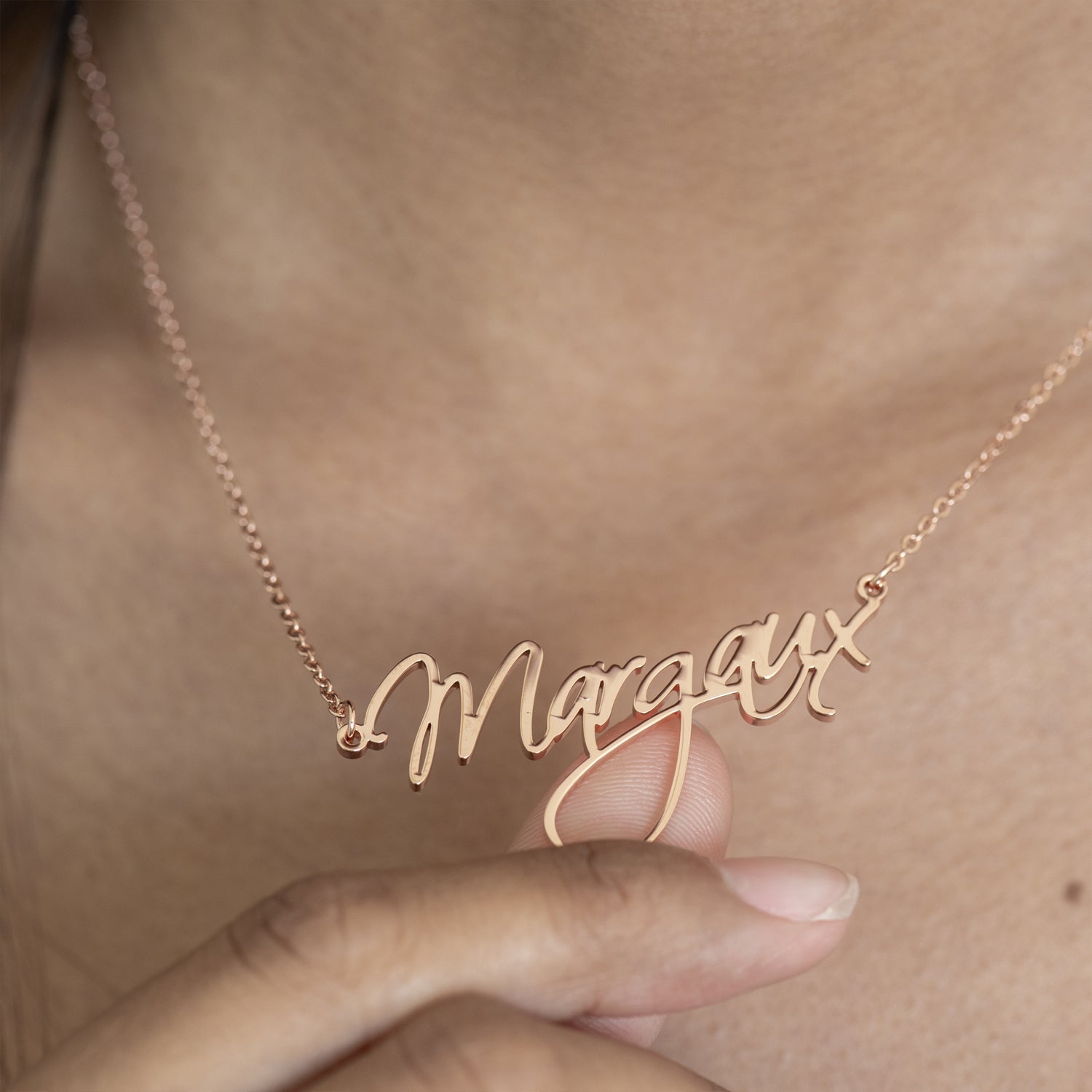 Collier Prénom Personnalisé à Ecriture Cursive Chris