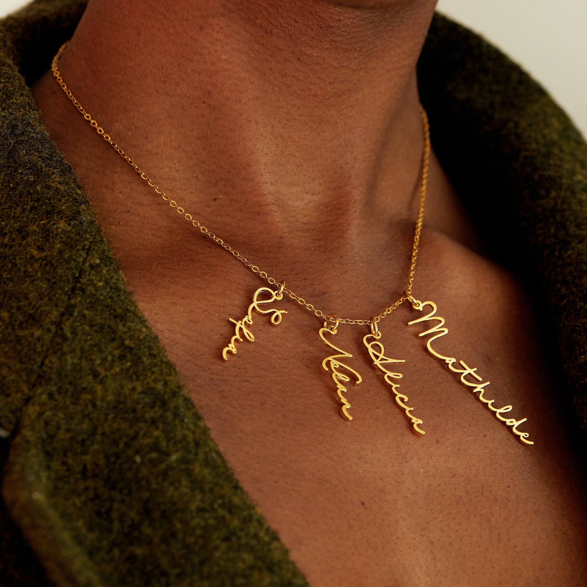 Collier Prénom Vertical Signature Multiple - Détachable Chris