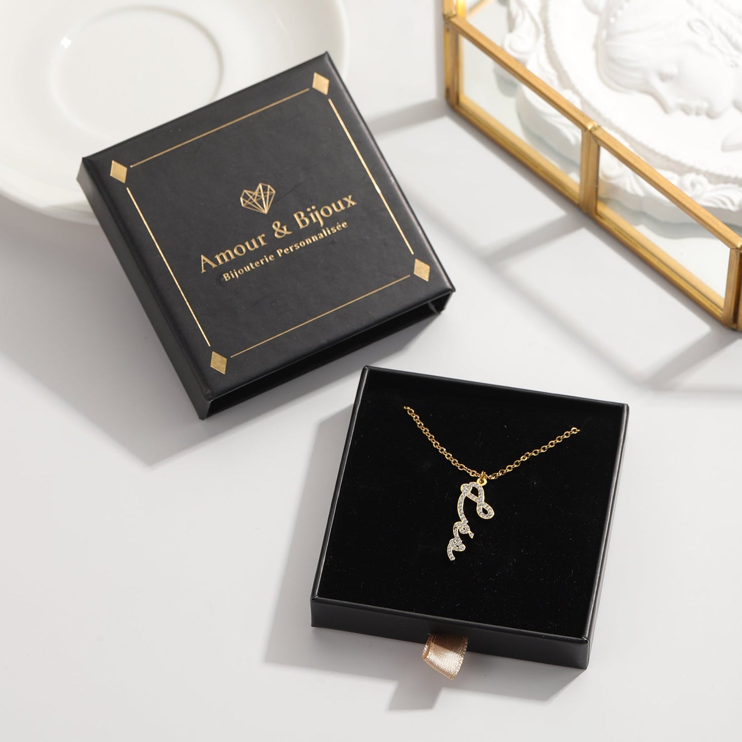 Collier Prénom Vertical Personnalisé avec Strass Chris